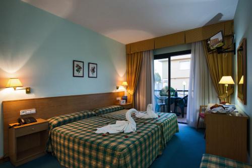 Gallery image of Hotel Oca Vermar in Aios