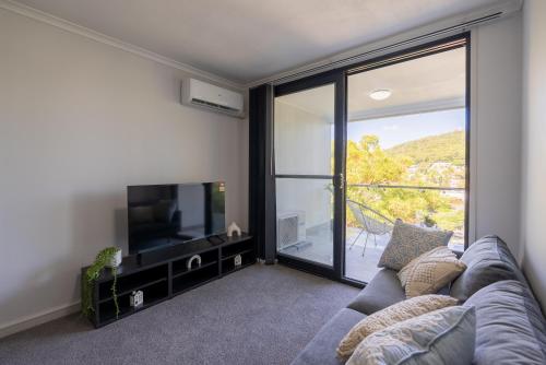 Gallery image of Mountain View Serenity Apartment - Central Location in Brisbane