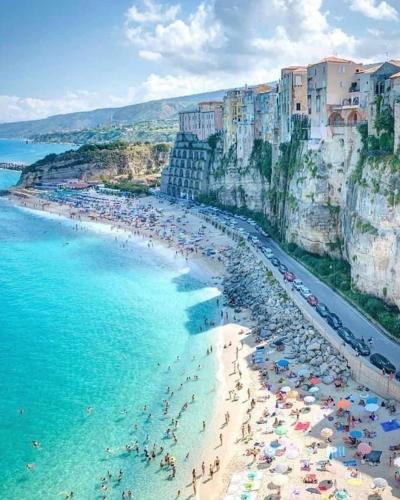 Foto dalla galleria di BLOOM Tropea a Tropea