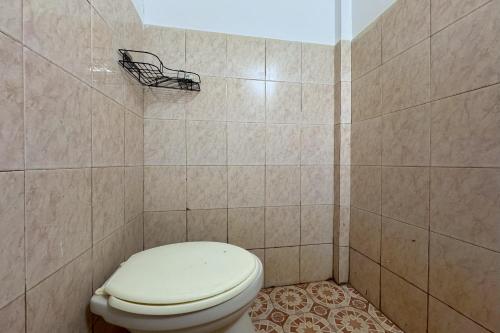 Ванная комната в Hotel O Kost Reski 1 Near Pasar Rakyat Limbung
