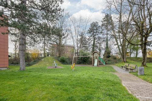 Giardino di STAYY Sky Studio near Limmattal Hospital - contactless check-in
