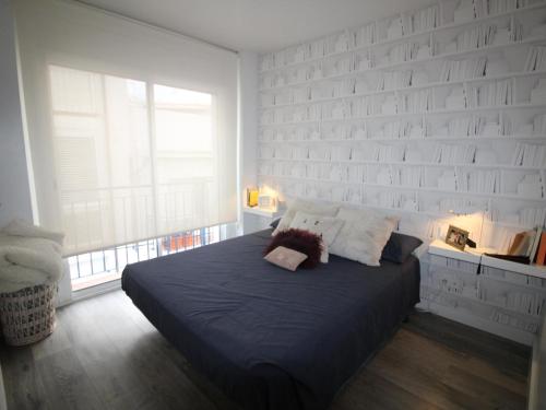 Posteľ alebo postele v izbe v ubytovaní PLAÇA DEL PORT - Magnífico apartamento con vistas al Castellar. - ES-228-76