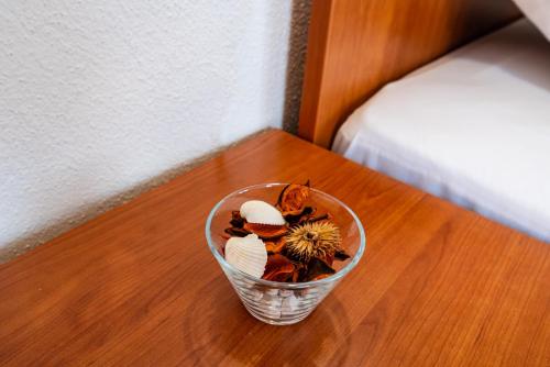 Makanan di atau berdekatan apartmen