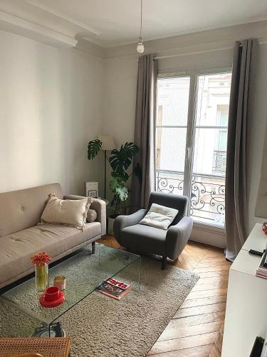 Photo de la galerie de l'établissement Appartement Haussmannien au cœur du 11e, à Paris