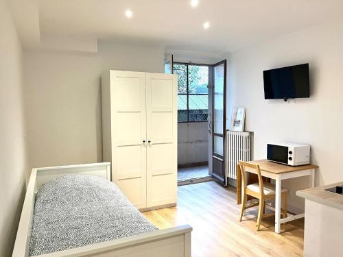 M24 Studio avec balcon gare