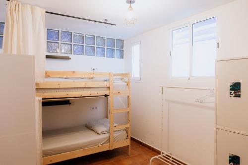 Katil atau katil-katil dalam bilik di Endless Summer Hostel