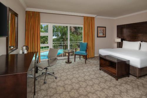 Holiday Inn - Johannesburg Sunnyside Park by IHGにあるベッド