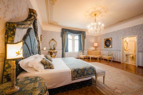 Posteľ alebo postele v izbe v ubytovaní Castello Di Spessa - Residenze d'epoca