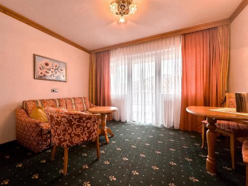 Posezení v ubytování Hotel Das Urbisgut