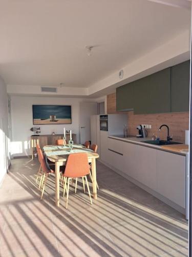 2 Ch Appt 63m² 4/6P. + piscine 4 mn plage & centre