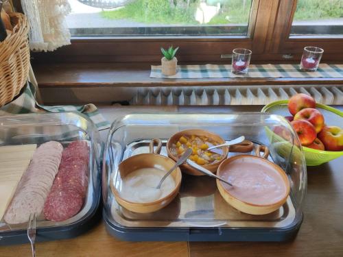 Comida en la casa de huéspedes o alrededores