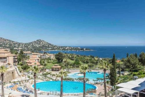 Appart Climatisé 4 prsn / Vue Piscine & Vue Mer Cap Esterel