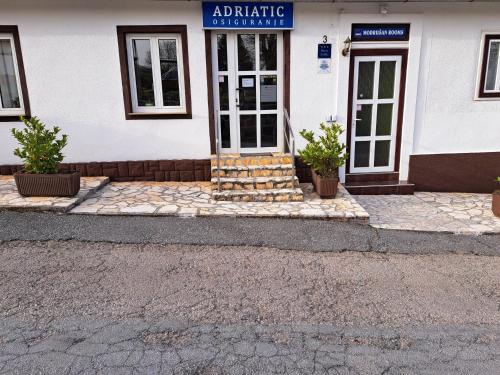 Φωτογραφία από το άλμπουμ του Rooms Modrušan σε Slunj