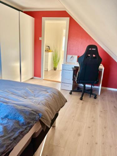 Ένα ή περισσότερα κρεβάτια σε δωμάτιο στο A beautiful 3-bedroom apartment with stunning views and free parking