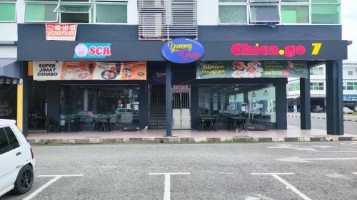 a china restaurant on the side of a street at Sibu T2 Homestay, 4 Bedrooms in Sibu