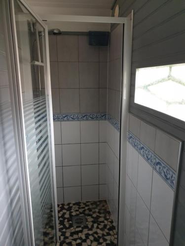 Photo de la galerie de l'établissement La roulotte du bois du fil, à Vassonville