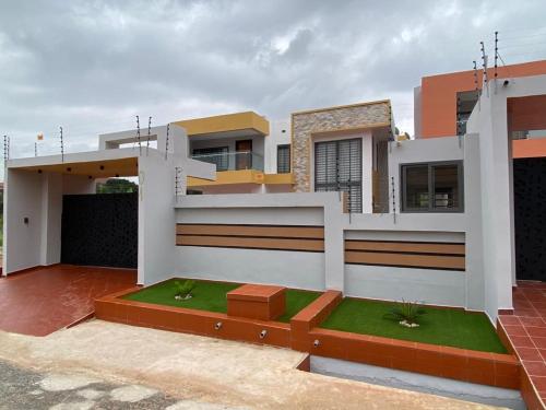 a large house with ateriorteriorteriorterior at Luxe Vista Villa in Kumasi