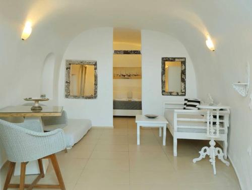 Φωτογραφία από το άλμπουμ του HIDEAWAY CAVE HOUSE στην Οία