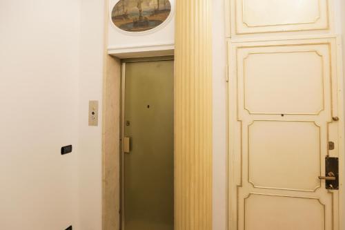 [Private Apartament] Luxury 5 Bedroom - Milano Central Station photo 41