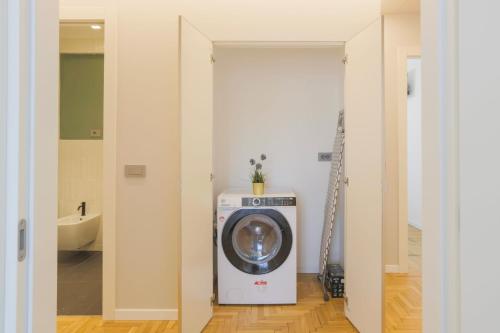 [Private Apartament] Luxury 5 Bedroom - Milano Central Station photo 38