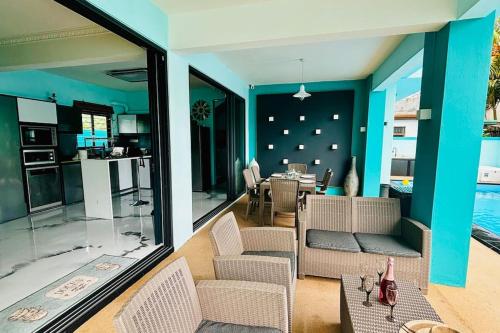 Η κουζίνα ή μικρή κουζίνα στο Villa turquoise Exotique
