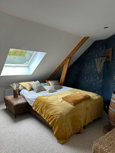 Photo de la galerie de l'établissement 5 chambres de standing dans un ecrin de verdure, à Yvré-lʼÉvêque