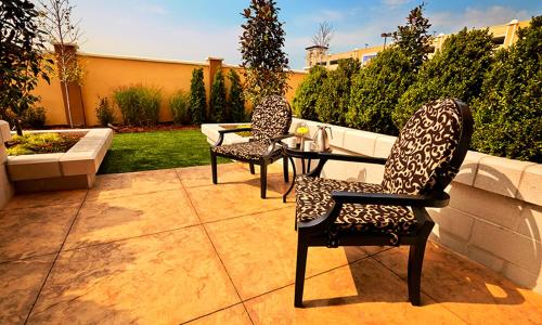 two chairs and a table on a patio at River City Casino and Hotel in Lemay