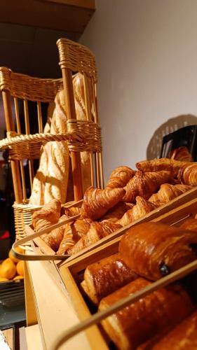 Eten bij of ergens in de buurt van het hotel

