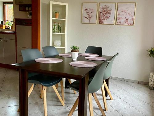 Fotografie z fotogalerie ubytování Schöne Ferienwohnung v destinaci Itzehoe