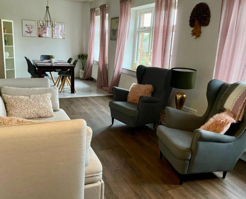 Posezení v ubytování Schöne Ferienwohnung