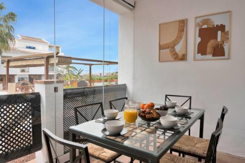 Adosado con solarium y piscina en Marbella Este - VISTAMAR 16