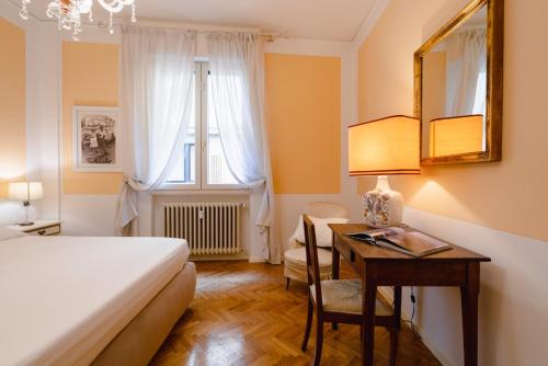 Ponte Vecchio Escape Suite