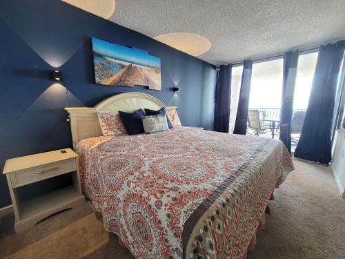 Кровать или кровати в номере Ocean Front, Private Balconies