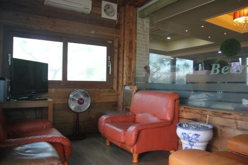 Μια τηλεόραση ή/και κέντρο ψυχαγωγίας στο Gunsan Western Hotel