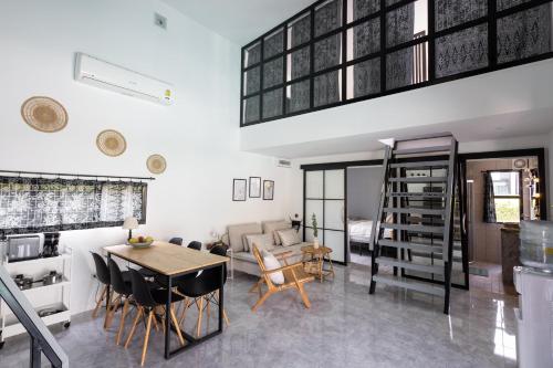 Ruang duduk di Manao Pool Villa 8 - 5 Mins Walk To The Beach