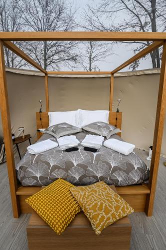 Un ou plusieurs lits dans un hébergement de l'établissement Bubble Room Suite Experience - Bolla Savio Ravenna