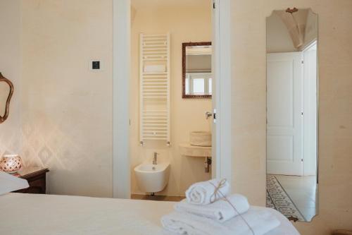 Bilik mandi di LE MAIOLICHE - Apulian B&B