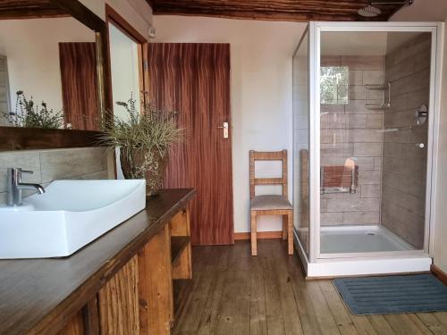 Un baño de Paradise River Lodge