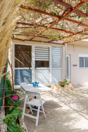 Elegant Apt near the sea