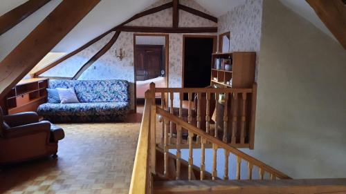 Ruang duduk di Chambres d’Hôtes Les Melogottes