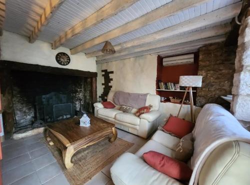 Photo de la galerie de l'établissement L'Écrin Atypique de Carlux : Confort pour 8, à Carlux