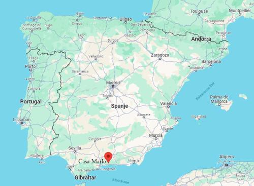 un mapa de España con un punto rojo en Casa Marlo, Spacious House in the Lively Centre of Cómpeta, en Cómpeta