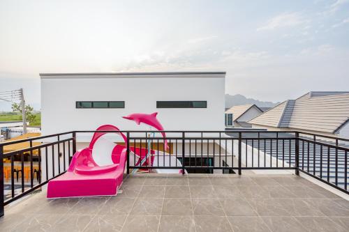 Gallery image of BoHome Pool Villa Cha-am in Ban Sa