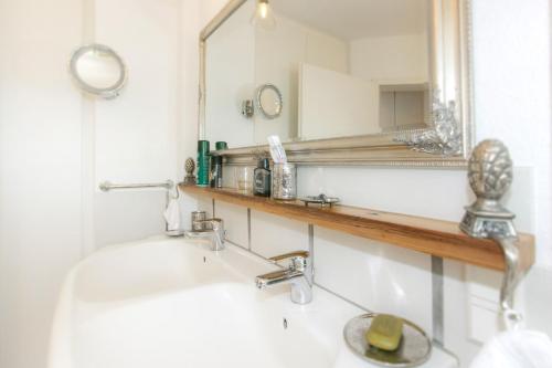 Ένα μπάνιο στο Haus See- und Säntisblick "OG"