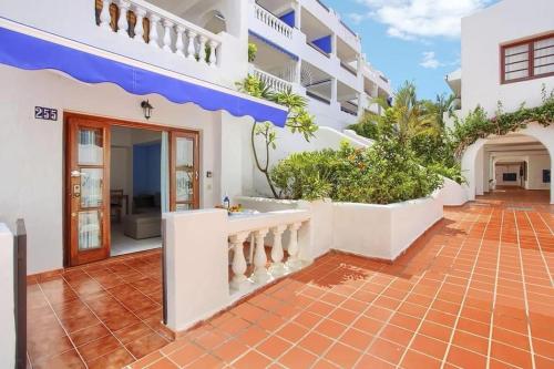 Apartment In Los Cristianos with pool in Port Royal