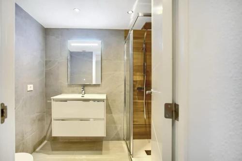 Apartment In Los Cristianos with pool in Port Royal