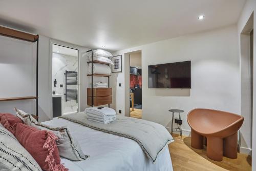 Apartment St Honore by Studio prestige