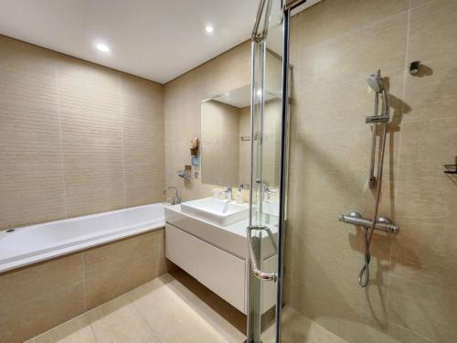 Bilik mandi di Vinhomes Skylake