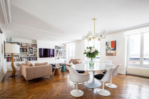 Veeve - Chic By Bonne-Nouvelle