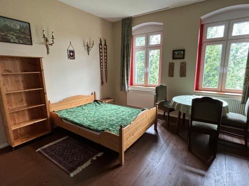Gallery image of Dom pod Orlimi Skałami - blisko Zamku Czocha i Jeziora Leśniańskiego in Leśna